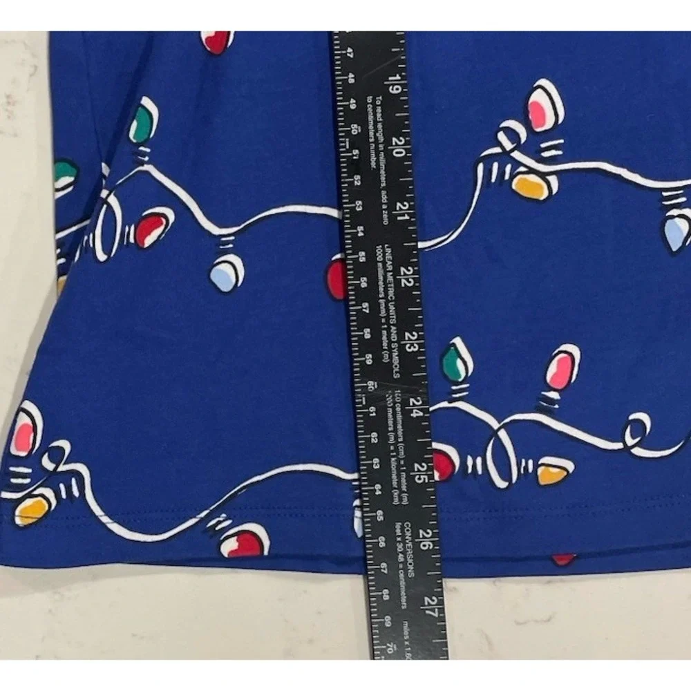 New Kim Rogers Size Medium M Perfectly Soft‎ Blue Christmas V Neck Top Shirt NWT